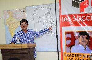 Pradeep singh at KavishIAS Seminar