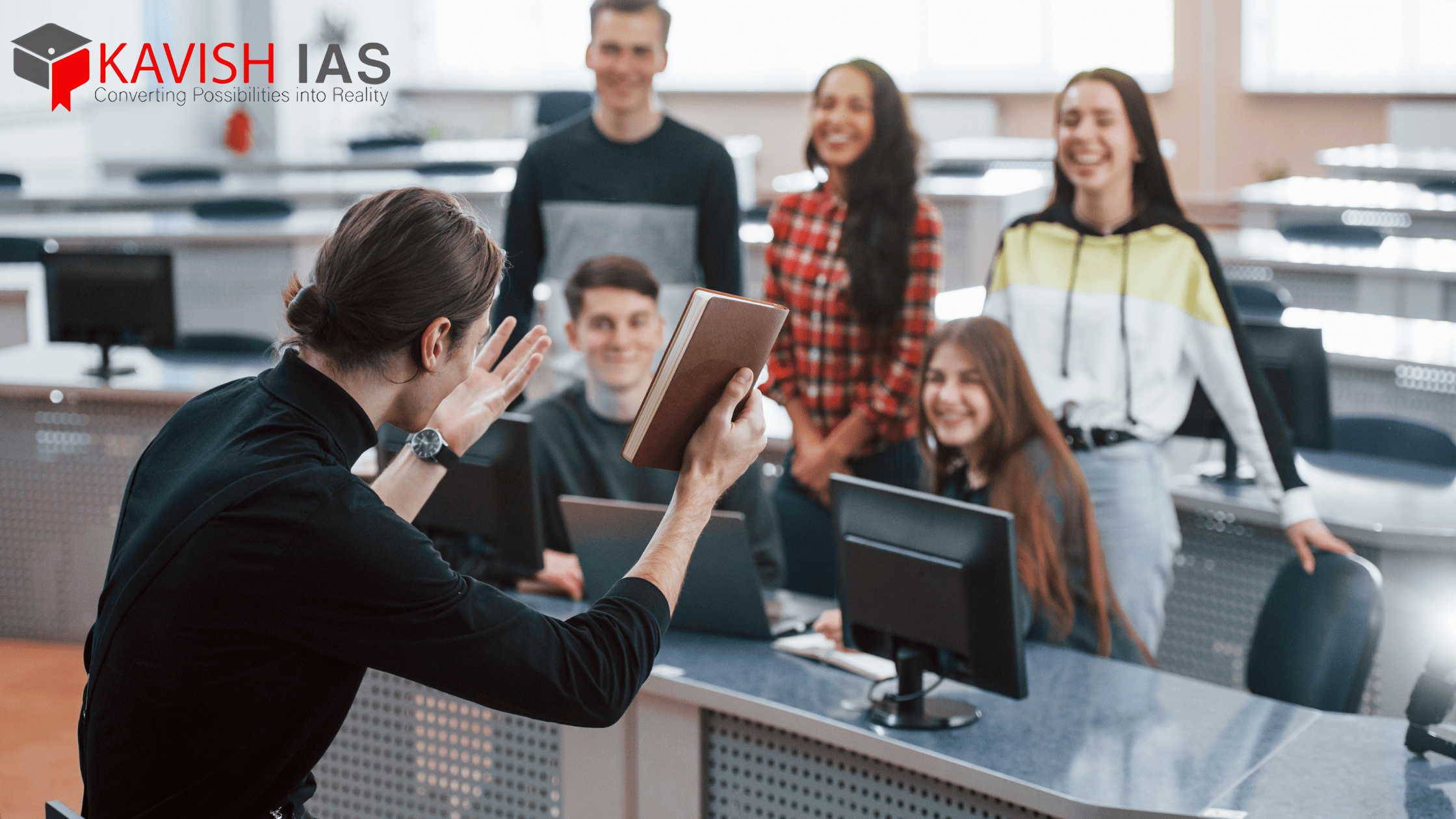 Mentor Profiles and the Delhi Faculty Lineage at the Best IAS coaching centre in kolkata